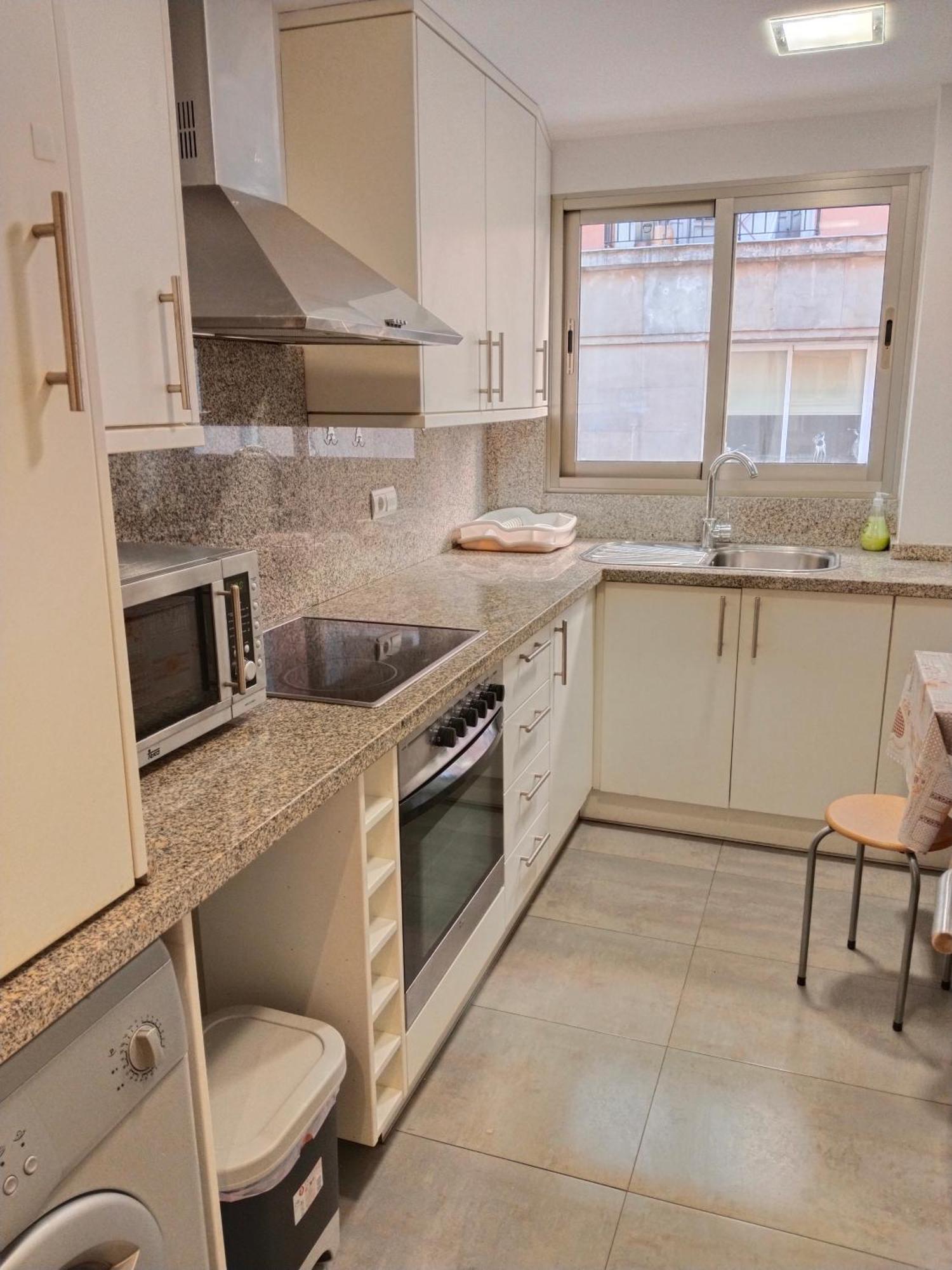 City Center Nice Apartment อาลิกันเต ภายนอก รูปภาพ