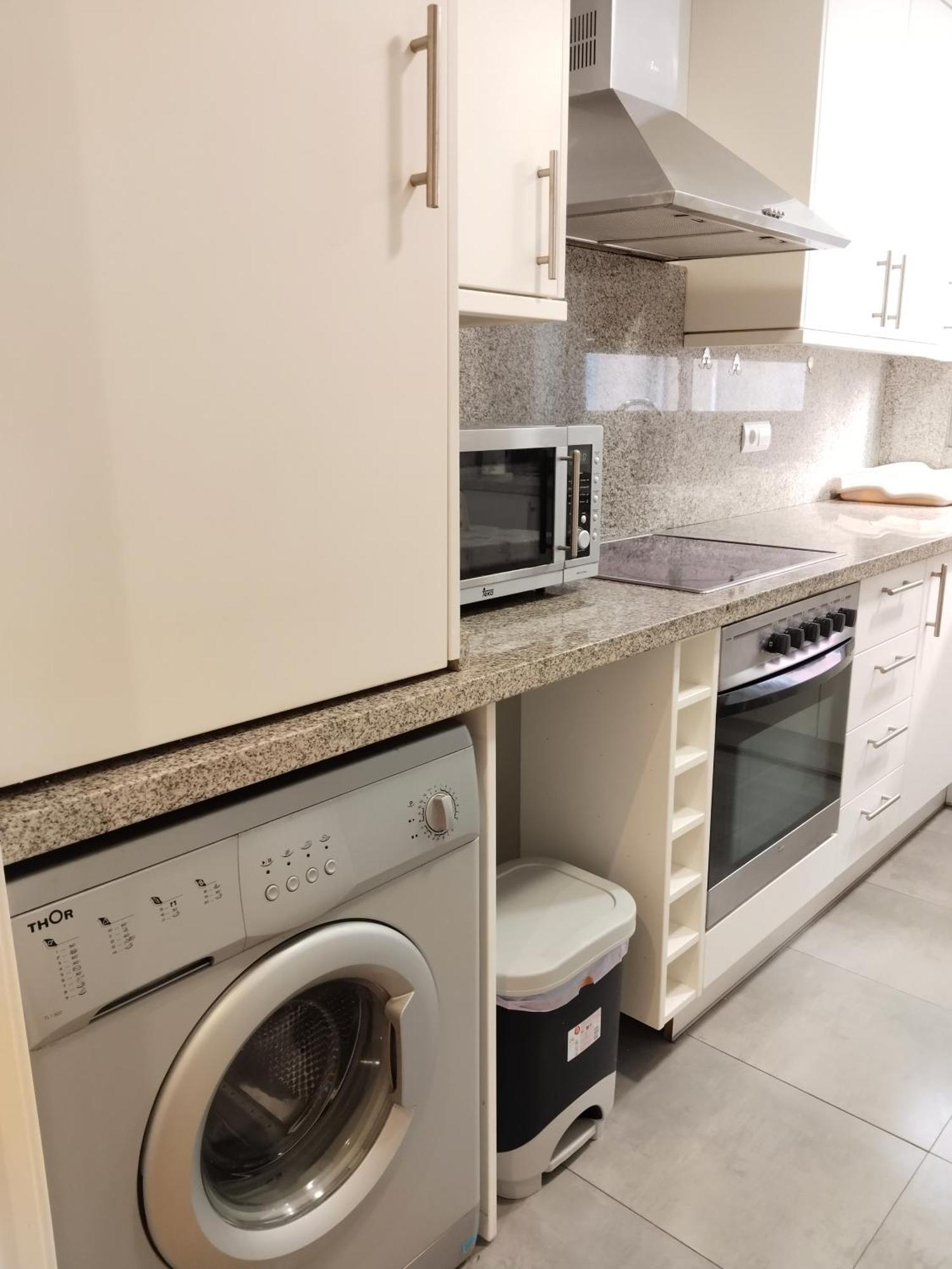 City Center Nice Apartment อาลิกันเต ภายนอก รูปภาพ